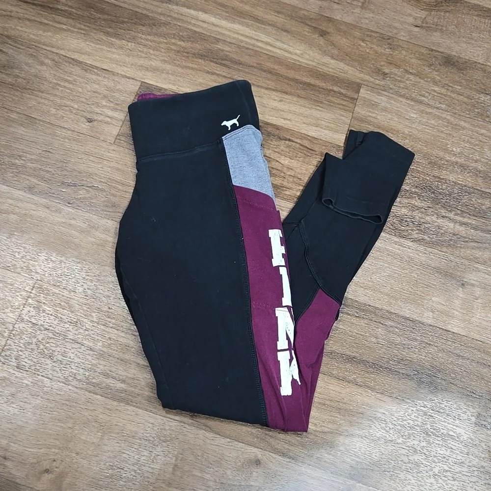 VS PINK MAROON/BLACK/GREY COLORBLOCKED YOGA PANTS SIZE XS - Picture 1 of 11